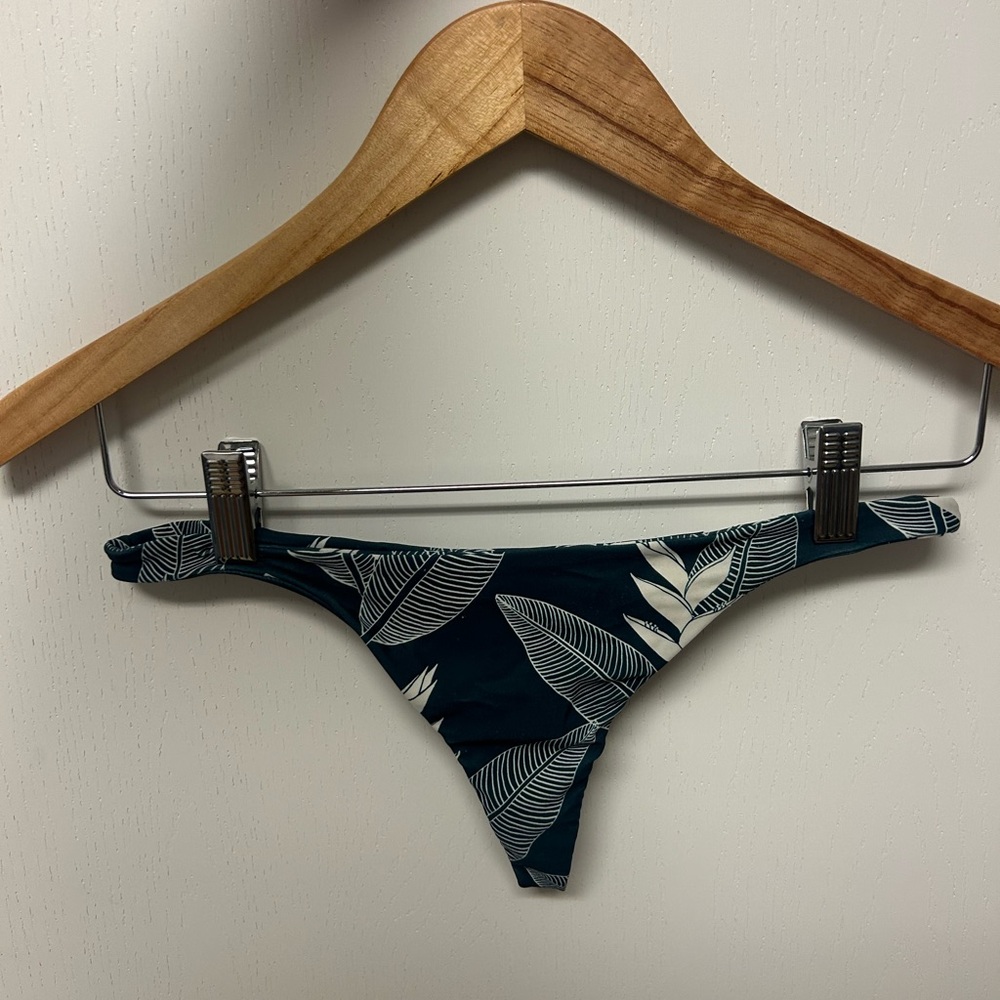 Benoa bottoms only size small: kaiwi (NoTop)